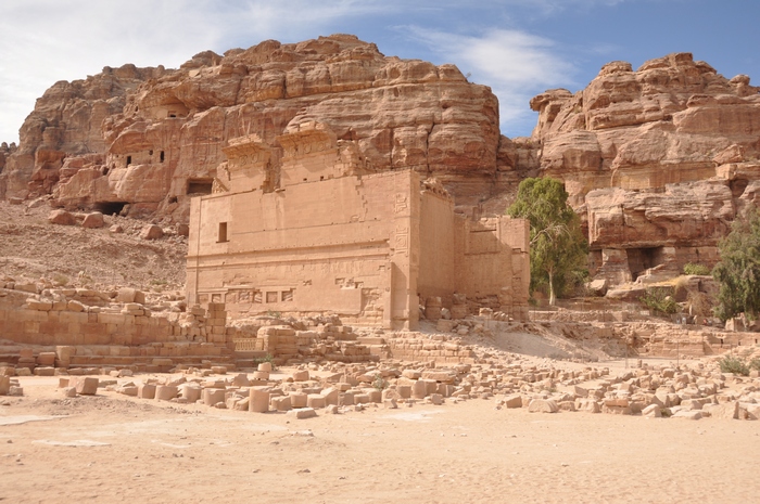 Petra, Inner City, Qasr al-Bint (1)