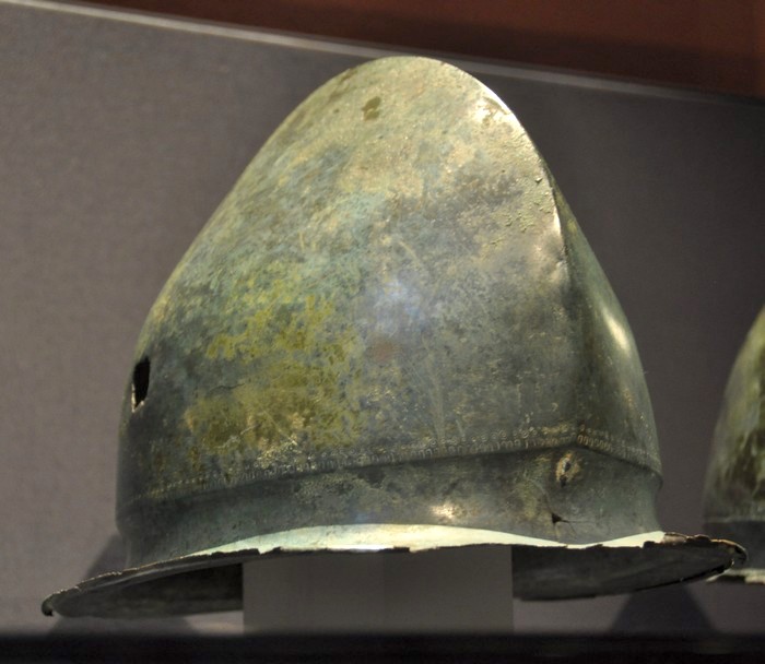 Zenjak, Hallstatt helmet