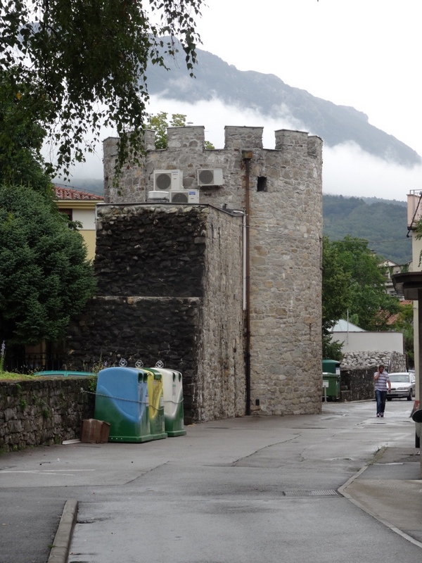 Ajdovščina, Roman tower