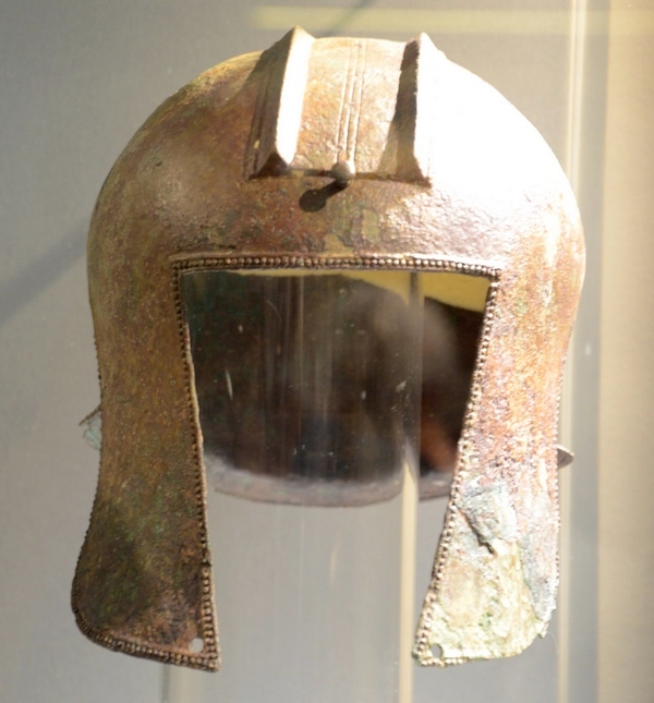 Cres, Graeco-Illyrian helmet
