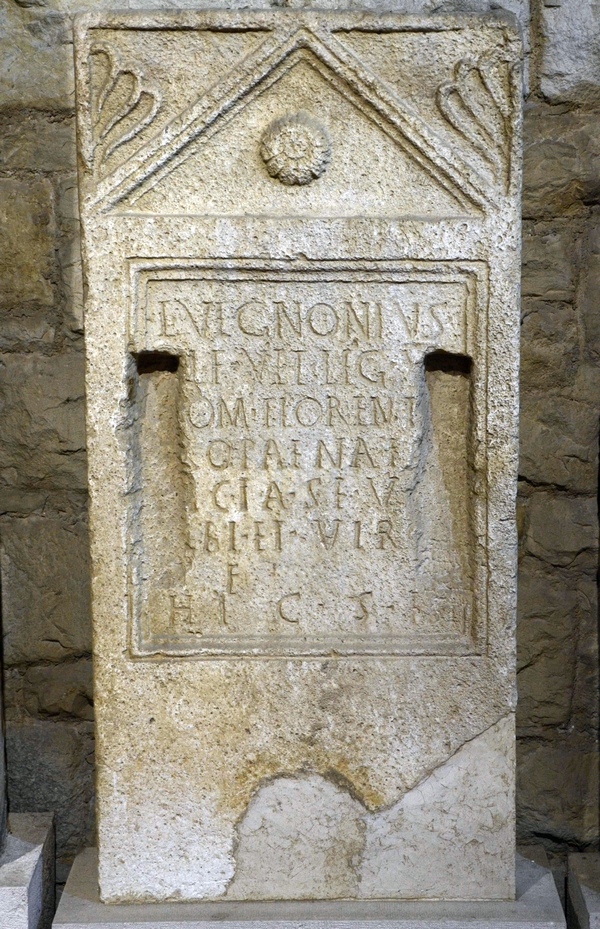 Bijaci, Tombstone of Vegnonius of VII Claudia
