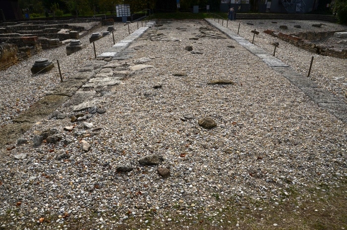 Andautonia, Roman road