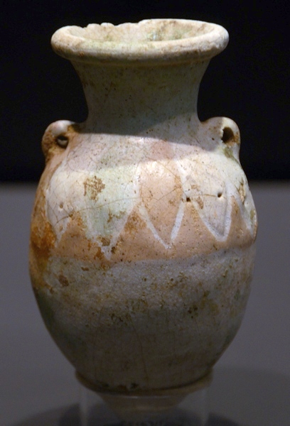 Aššur, Glazed pottery