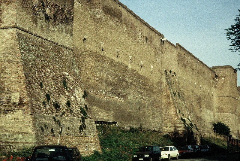 Rome, Aurelian Wall, Outside