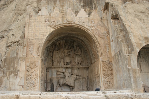 Taq-e Bostan, Large cave