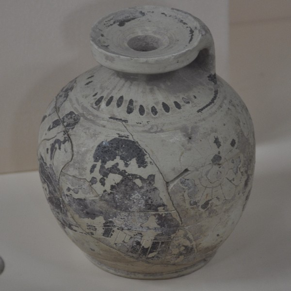 Tenedos, Corinthian pot (1)