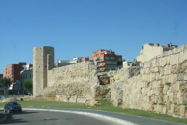 Tarraco, Wall