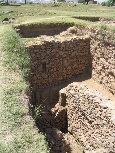 Bhir Mound, excavation (2)