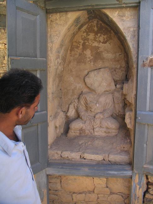 Mohra Moradu, large stupa