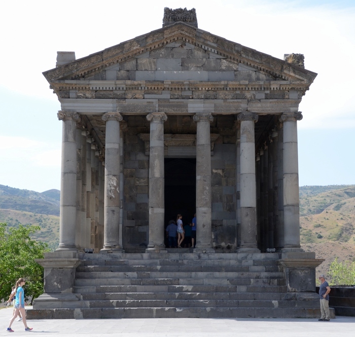 Garni, Roman-style monument (1)