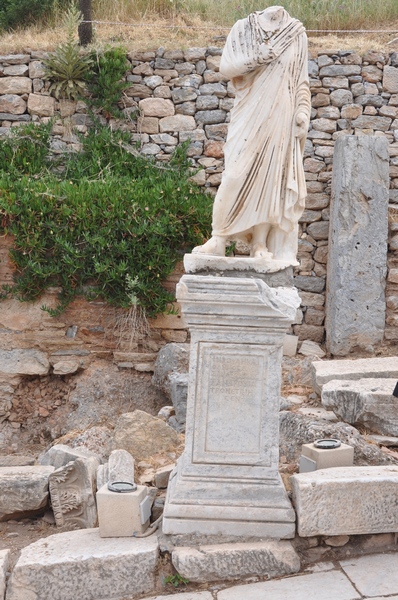 Ephesus, Street of the Curetes, Statue