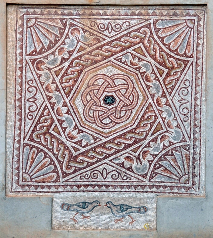 Bosra, Abstract Byzantine mosaic with two pigeons
