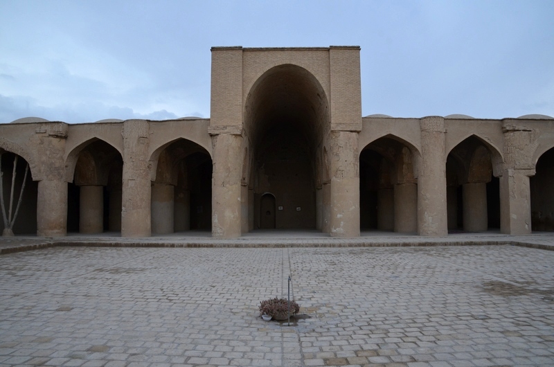 Damghan, Tari-khaneh mosque
