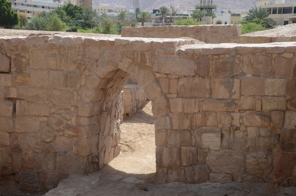 Akaba, Umayyad fort, Postern gate