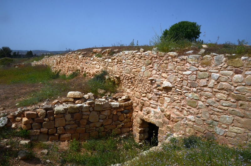 Kouklia, Marchellos, Entrance to one of the tunnels (2)