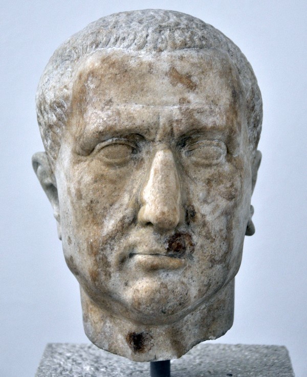Roman man BCE 025-001