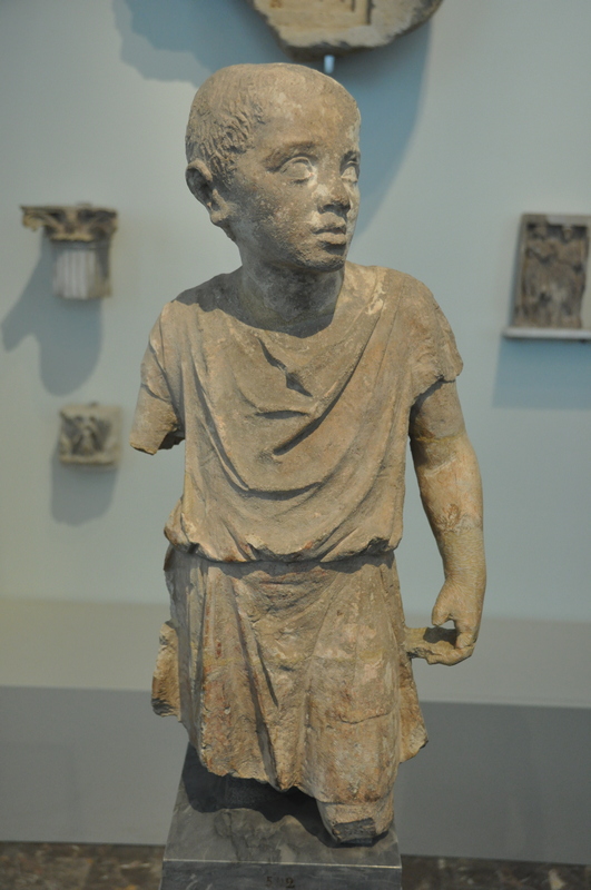 Tarentum, Statue of a boy in mourning