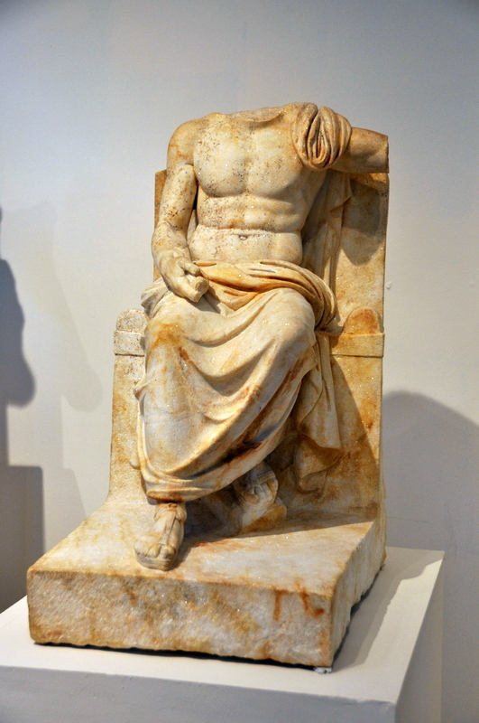 Dion, Temple of Zeus Hypsistos, Copy of the Zeus of Phidias