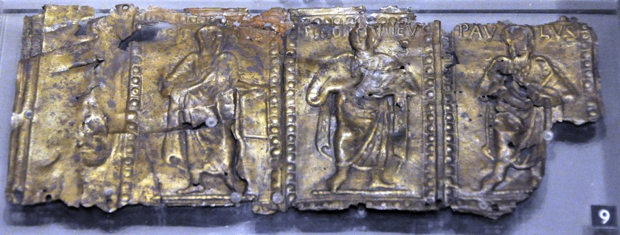 Ságvár, Bronze casket fitting with the Apostles