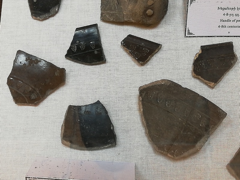 Tigranocerta, Sherds of Black Pottery