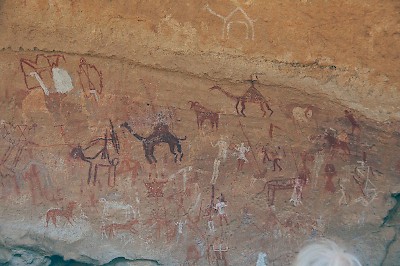 Wadi Imla, hunters on dromedaries