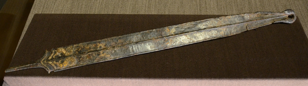 Ensérune, Celtic sword
