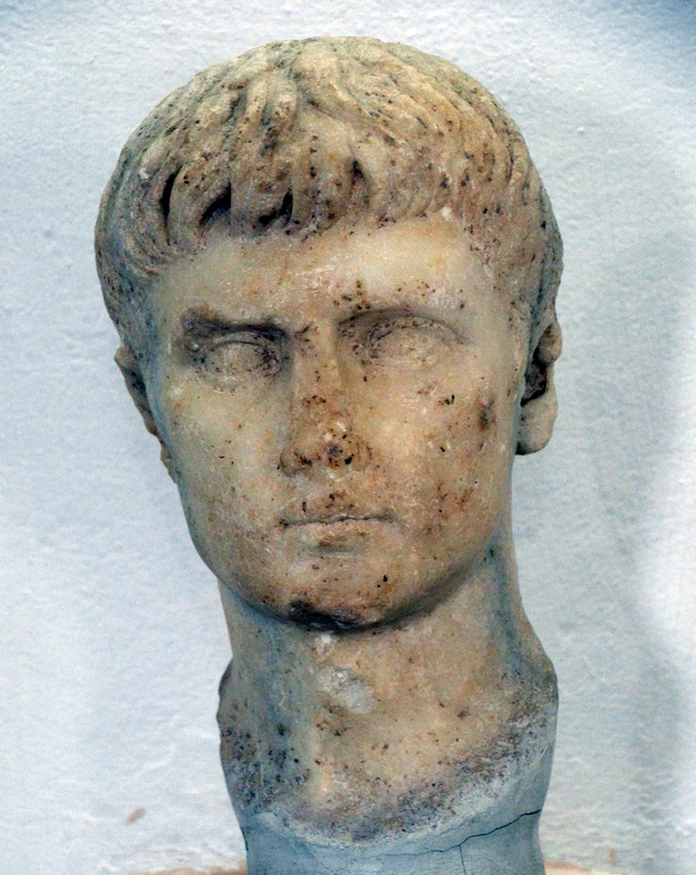 Hippo Regius, Forum, Lucius Caesar