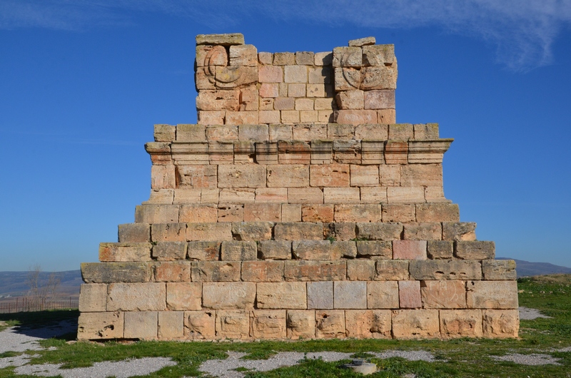 Soumaa d'el Khroub, Mausoleum of a Numidian king (2)