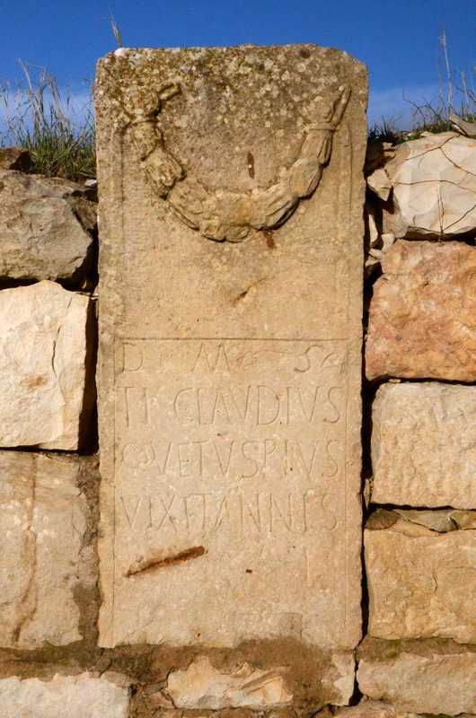 Madauros, Tombstone of Tiberius Claudius Quietus
