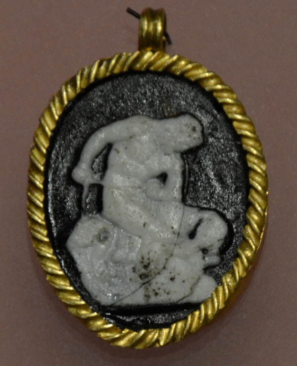 Drobeta, Cameo of Hercules