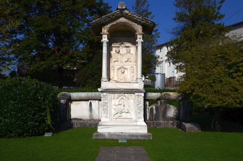 Šempeter, Mausoleum of Ennius (1)