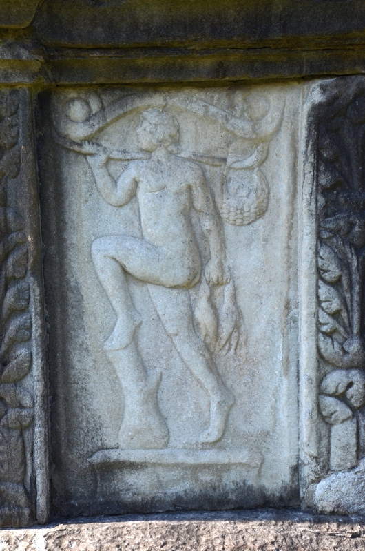 Šempeter, Mausoleum of Vindonius, Relief of a bird hunter
