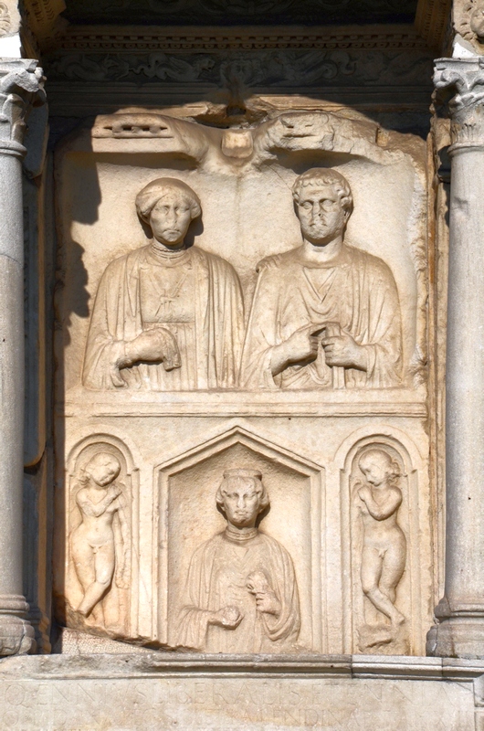 Šempeter, Mausoleum of Ennius, Relief