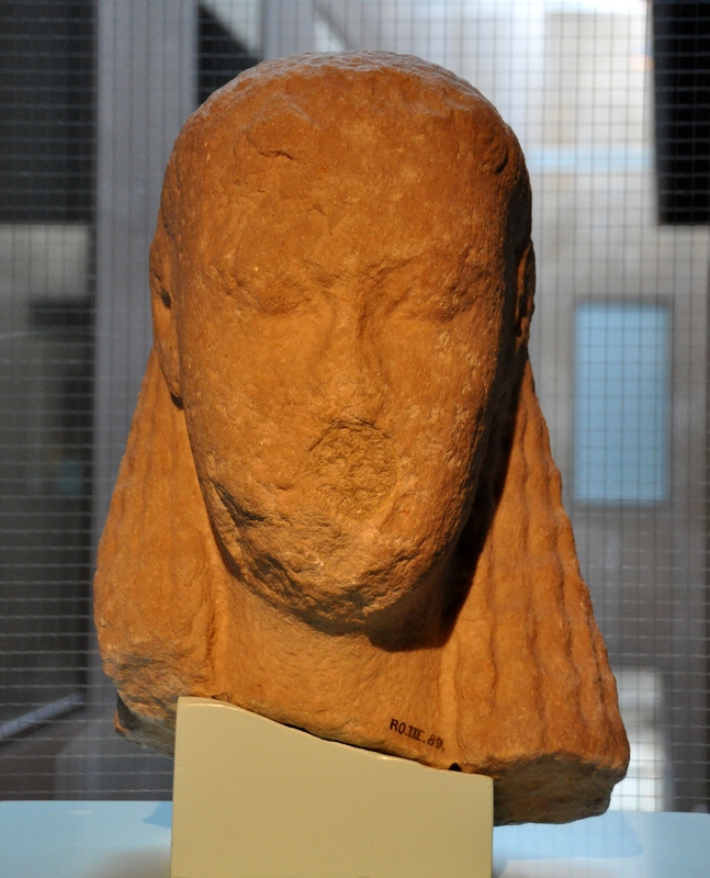 Thera, Head of an archaic statue