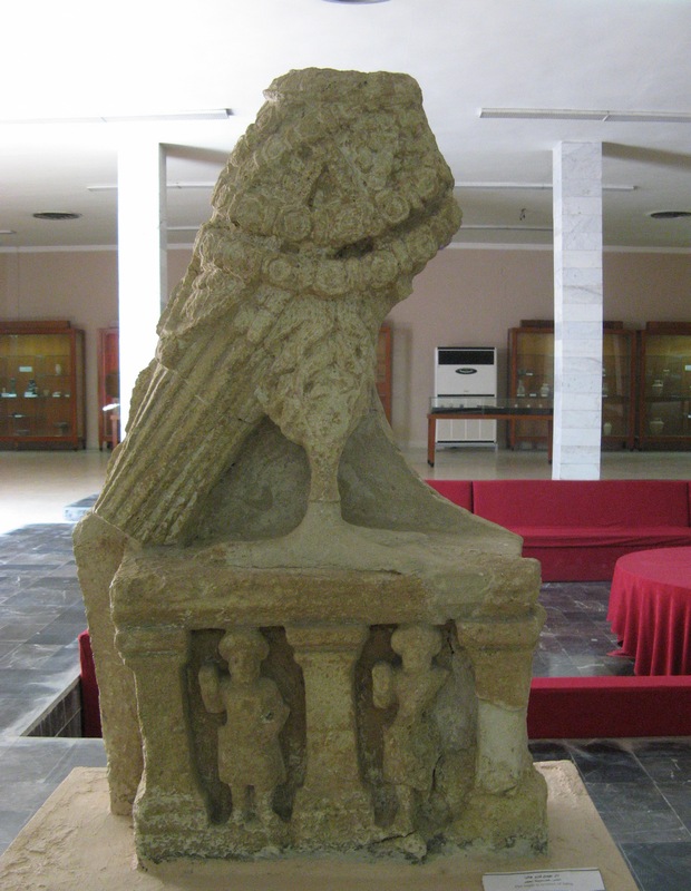 Hatra, Statue of an eagle