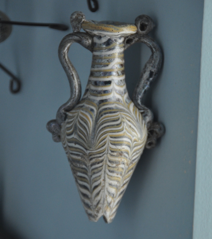 Patara, Amphora-shaped alabastron