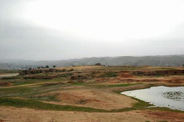 Masjid-e Solaiman, Approach from the north