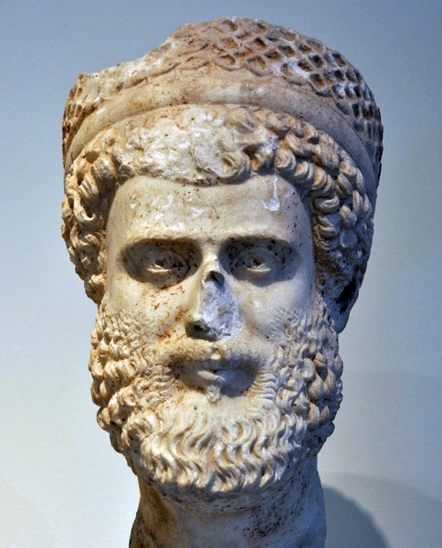Piraeus, Julian the Apostate