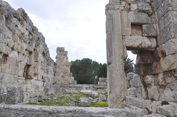 Temple 1, interior