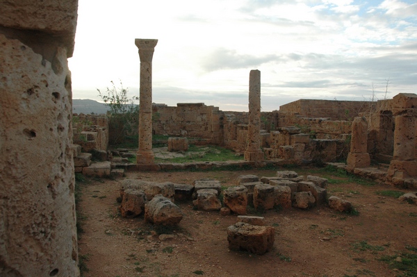 Apollonia, Palace (2)