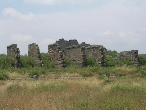 Aspendus, Agora with shops