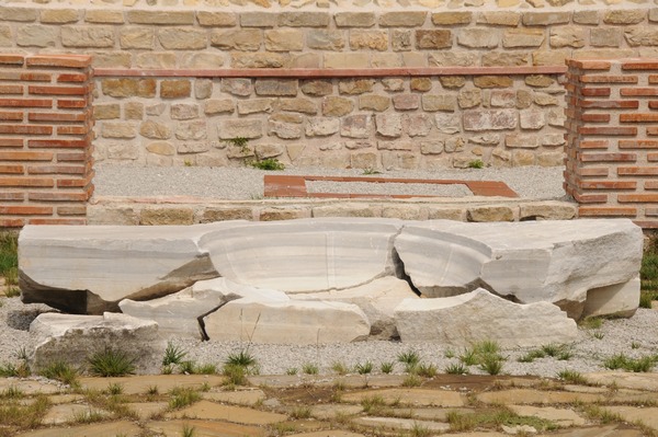 Novae, Byzantine baths, Basin