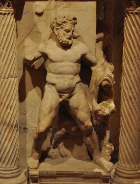 Perge, Heracles sarcophagi 12: Heracles and Cerberus