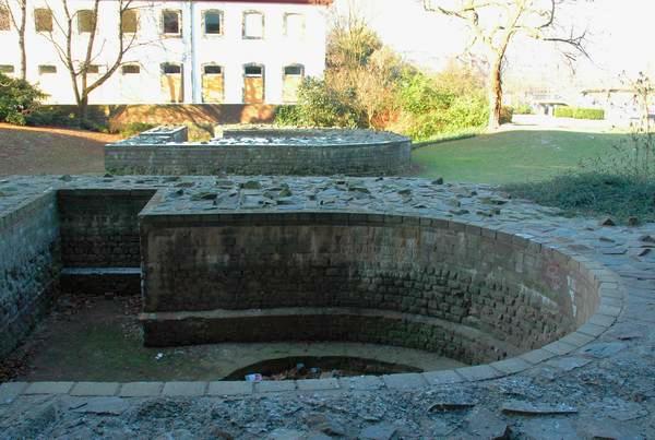 Köln-Deutz, East gate