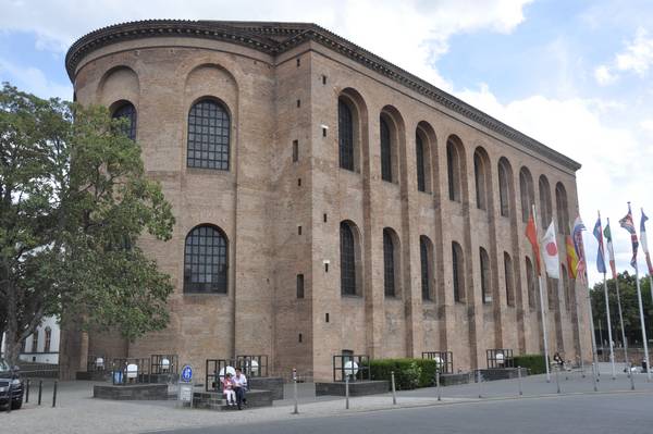 Trier, Basilica